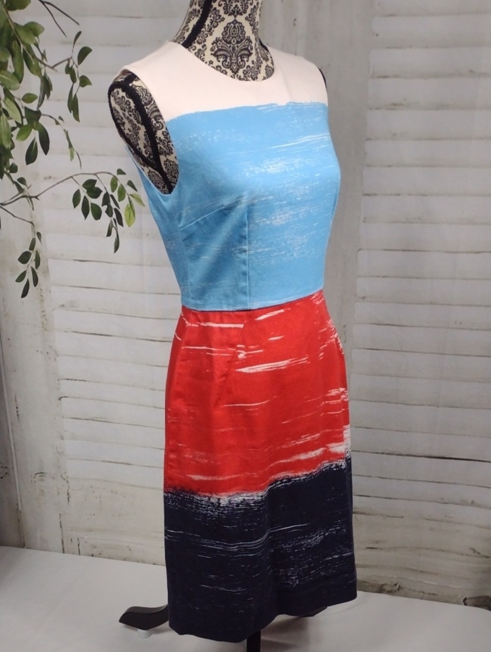 Land End Sleeveless Colorblock Brushstroke Dress in Blue, Red & Navy Size 6 - Picture 7 of 7